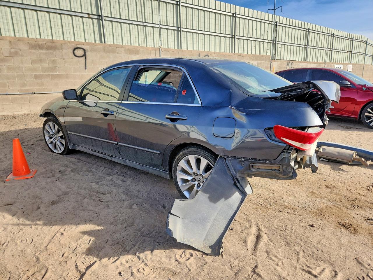 2004 HONDA ACCORD LX photo 3