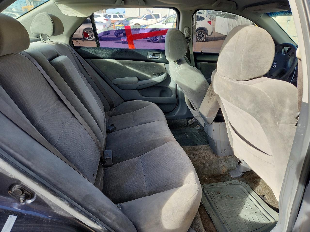 2004 HONDA ACCORD LX photo 19