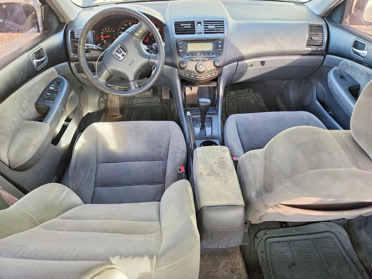 2004 HONDA ACCORD LX photo 15
