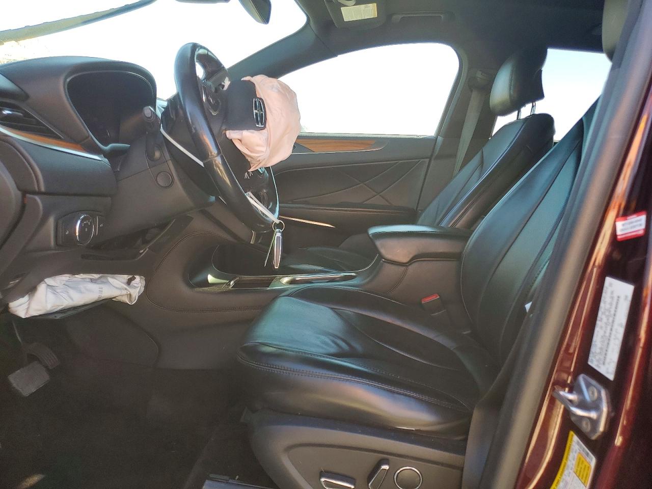 2017 LINCOLN MKC RESERVE photo 19