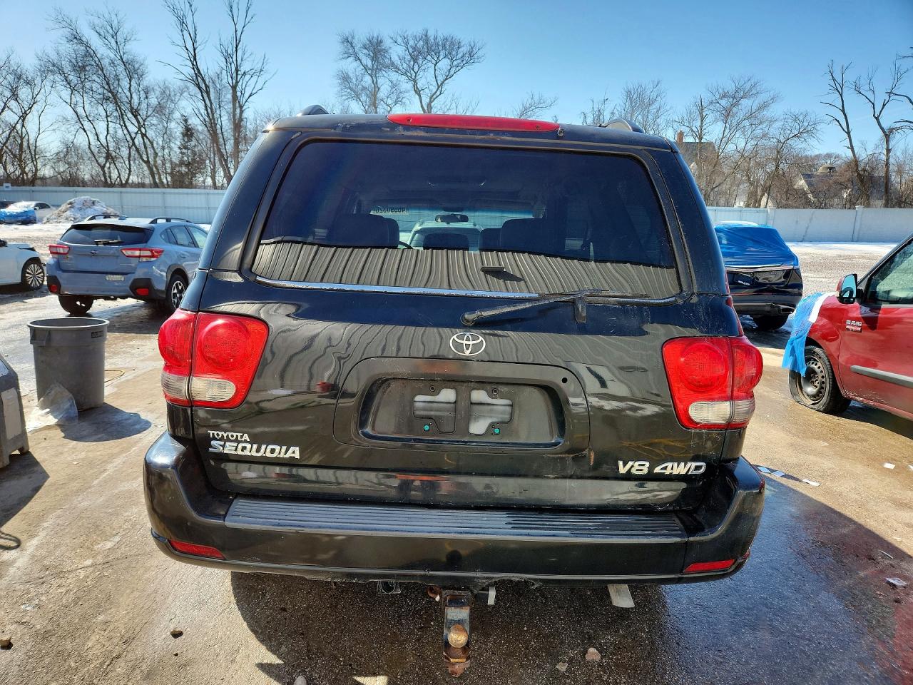 2005 TOYOTA SEQUOIA SR5 photo 6