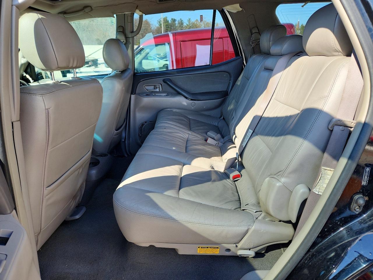 2005 TOYOTA SEQUOIA SR5 photo 11
