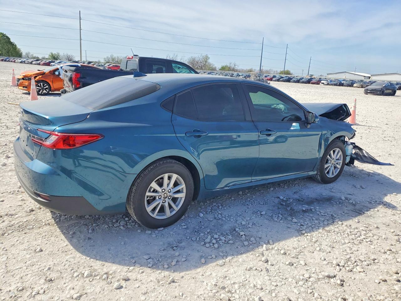 2026 TOYOTA CAMRY LE photo 3