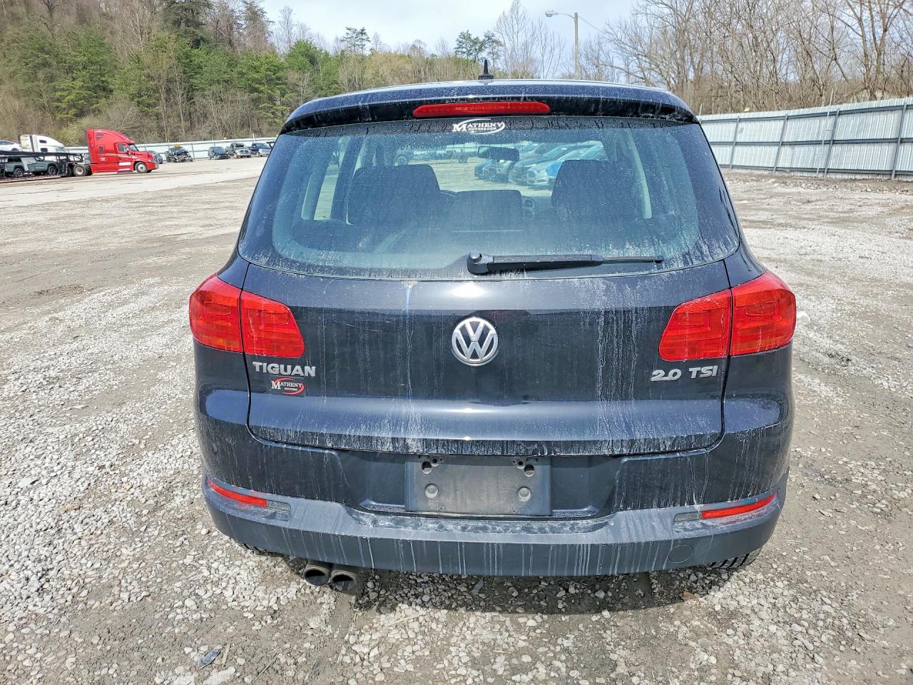2013 VOLKSWAGEN TIGUAN S photo 21