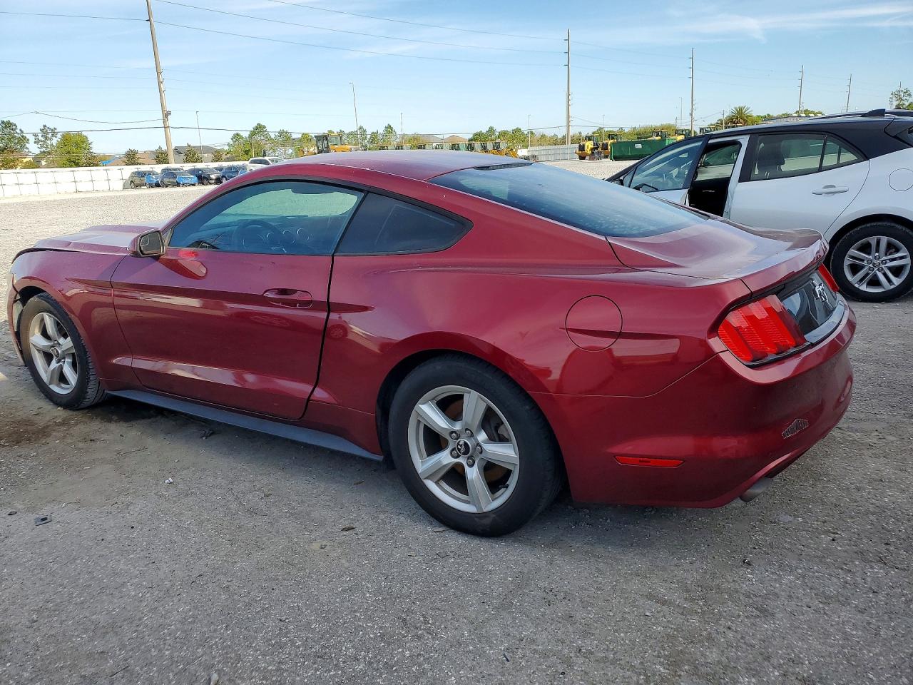 2017 FORD MUSTANG photo 3