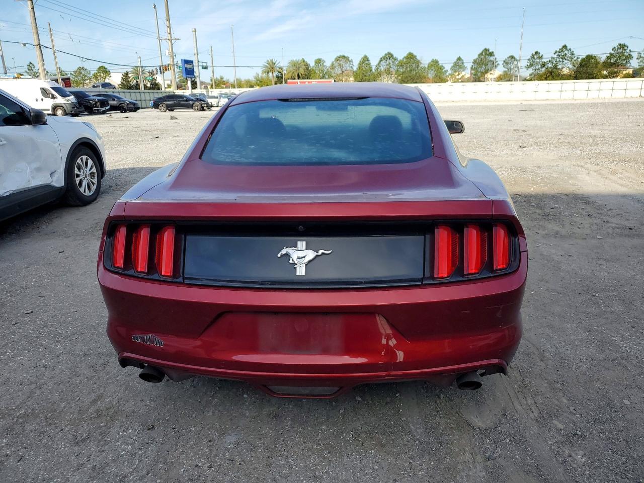 2017 FORD MUSTANG photo 11