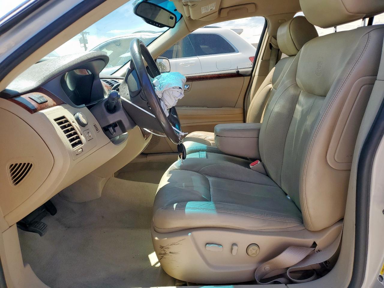 2007 CADILLAC DTS photo 13