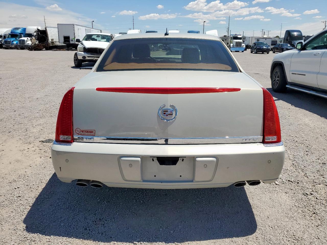 2007 CADILLAC DTS photo 11