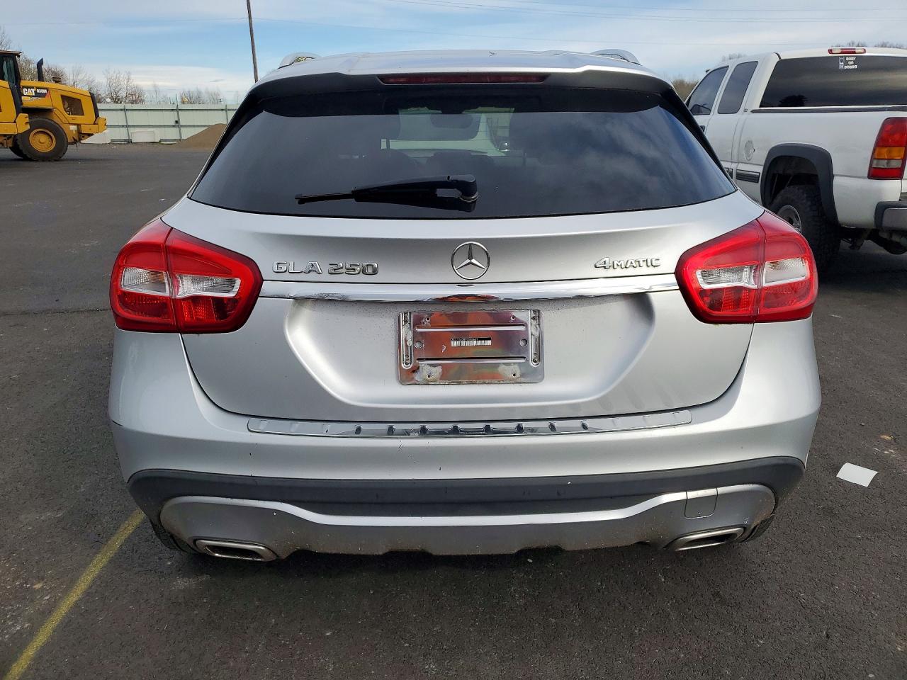 2019 MERCEDES-BENZ GLA 250 4MATIC photo 6