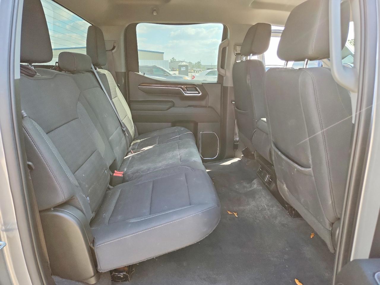 2023 CHEVROLET SILVERADO K1500 LT-L photo 28