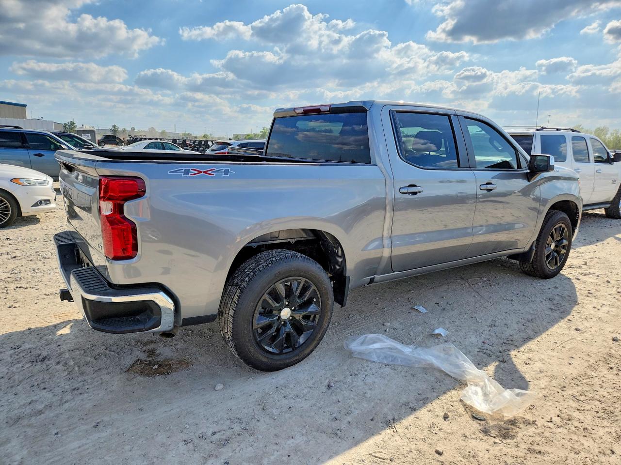2023 CHEVROLET SILVERADO K1500 LT-L photo 7