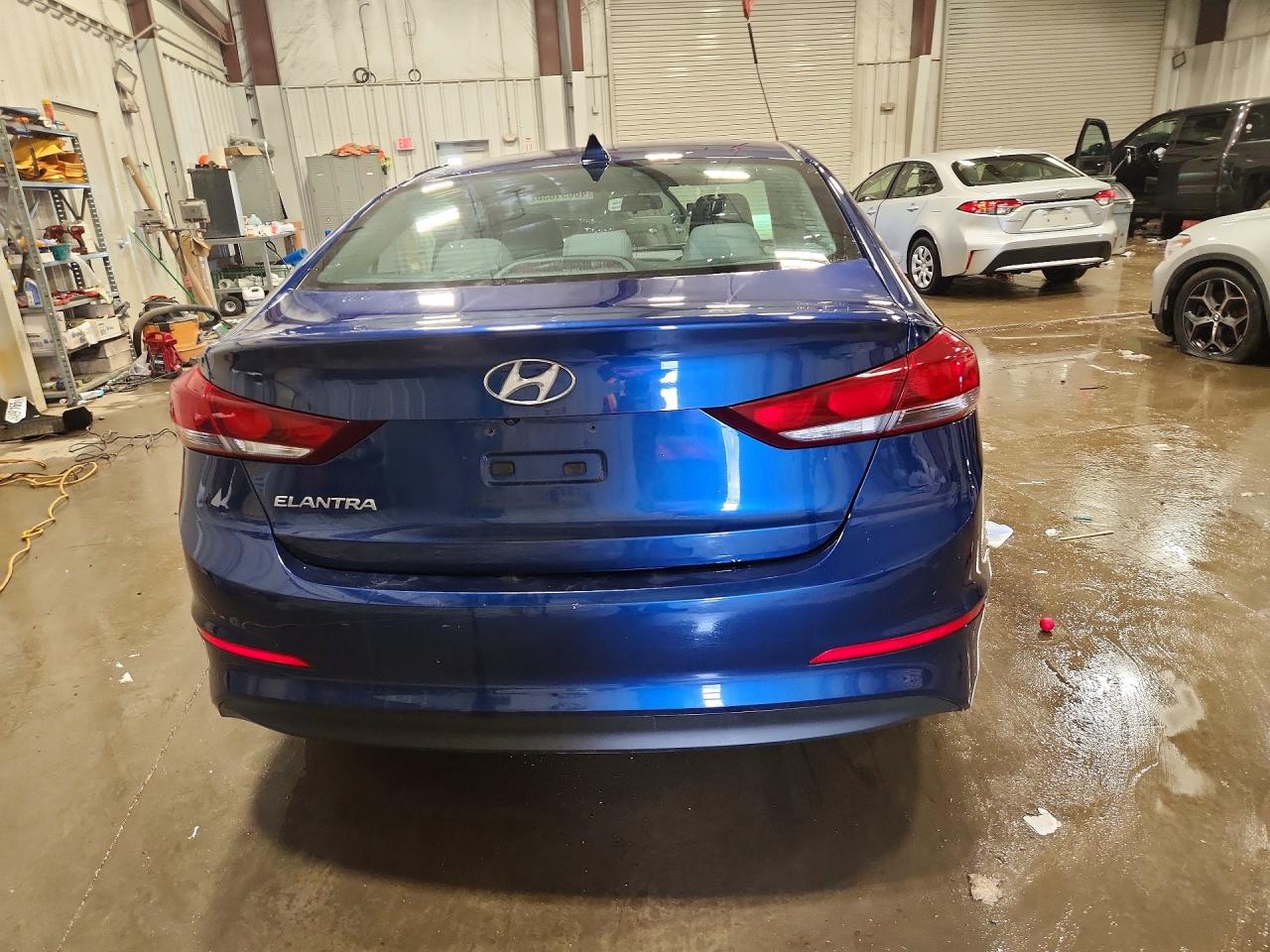 2017 HYUNDAI ELANTRA SE photo 11