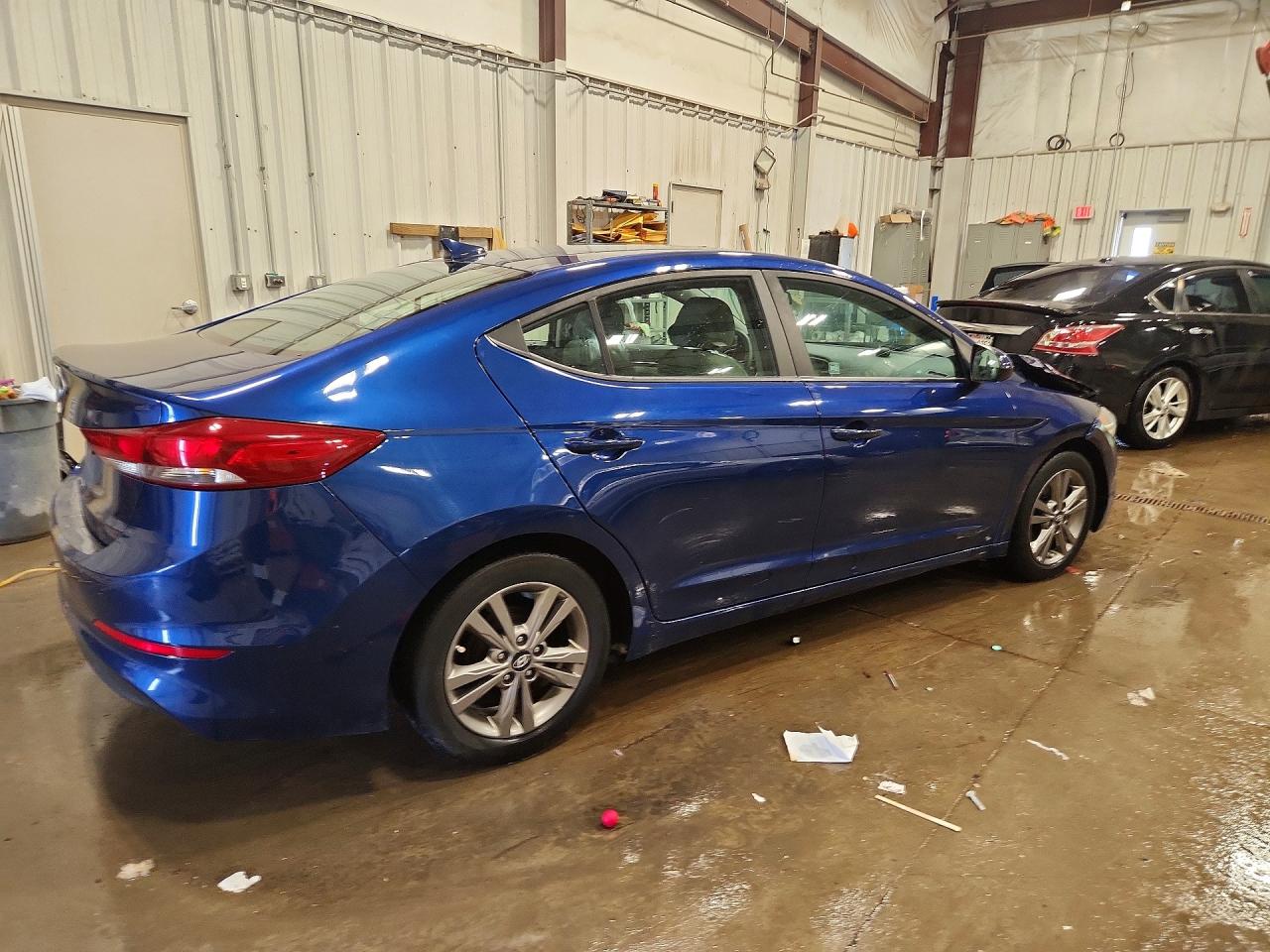 2017 HYUNDAI ELANTRA SE photo 5