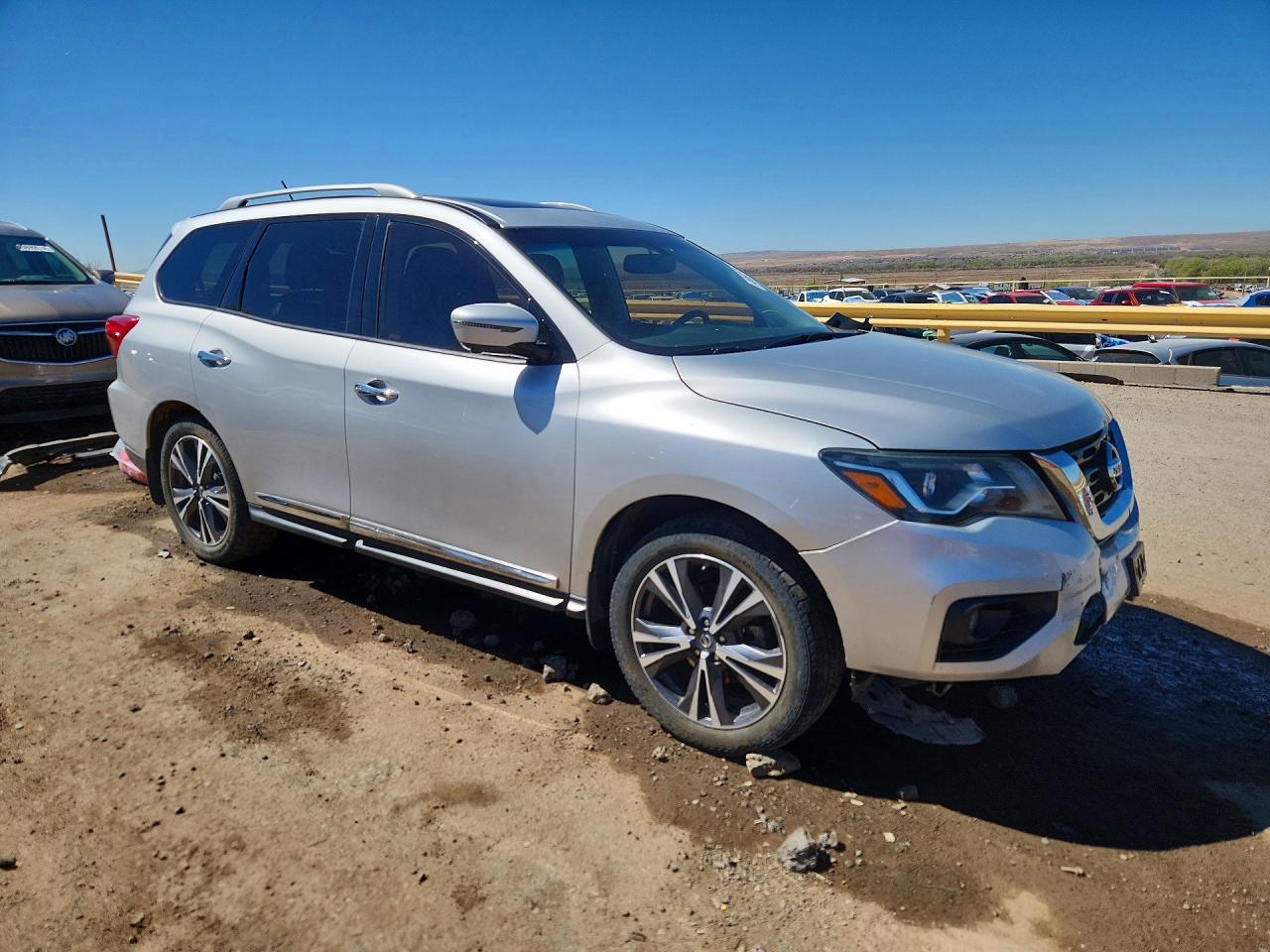 2017 NISSAN PATHFINDER PLATINUM photo 7