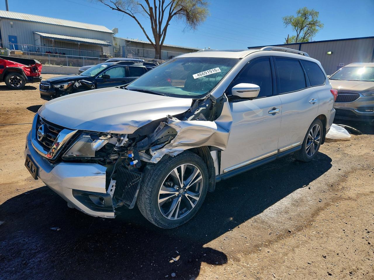 2017 NISSAN PATHFINDER