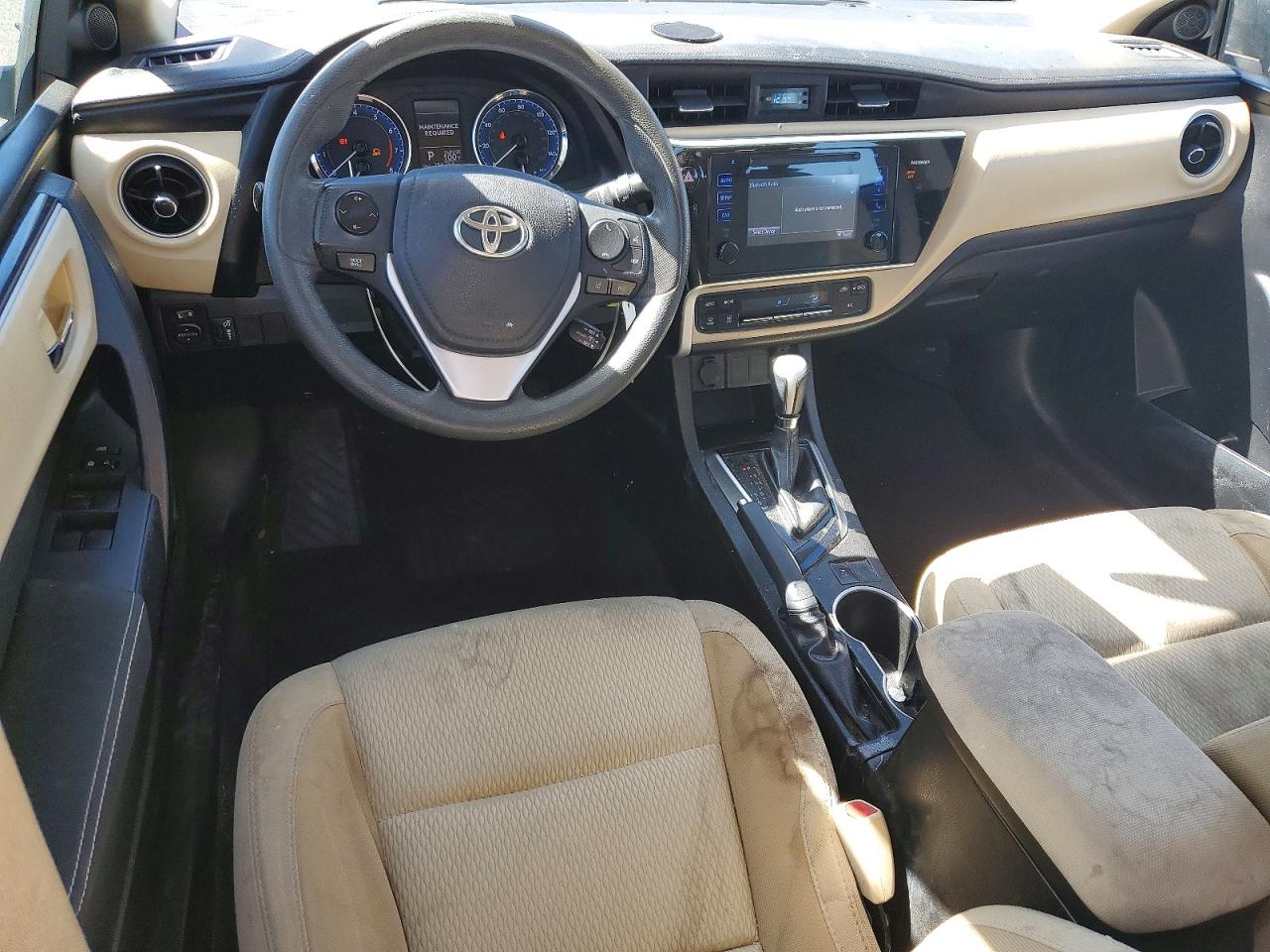 2017 TOYOTA COROLLA LE photo 22