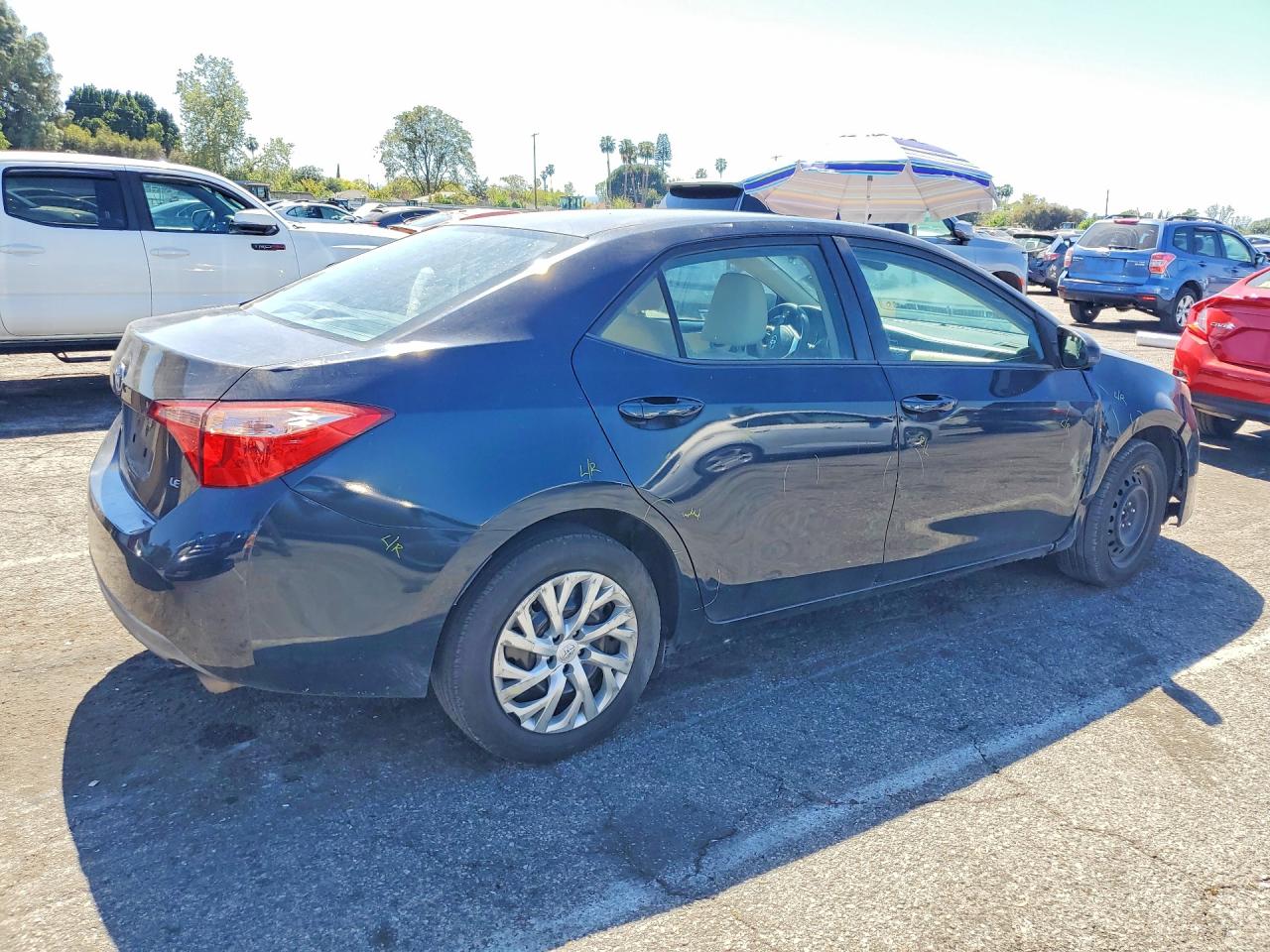 2017 TOYOTA COROLLA LE photo 7
