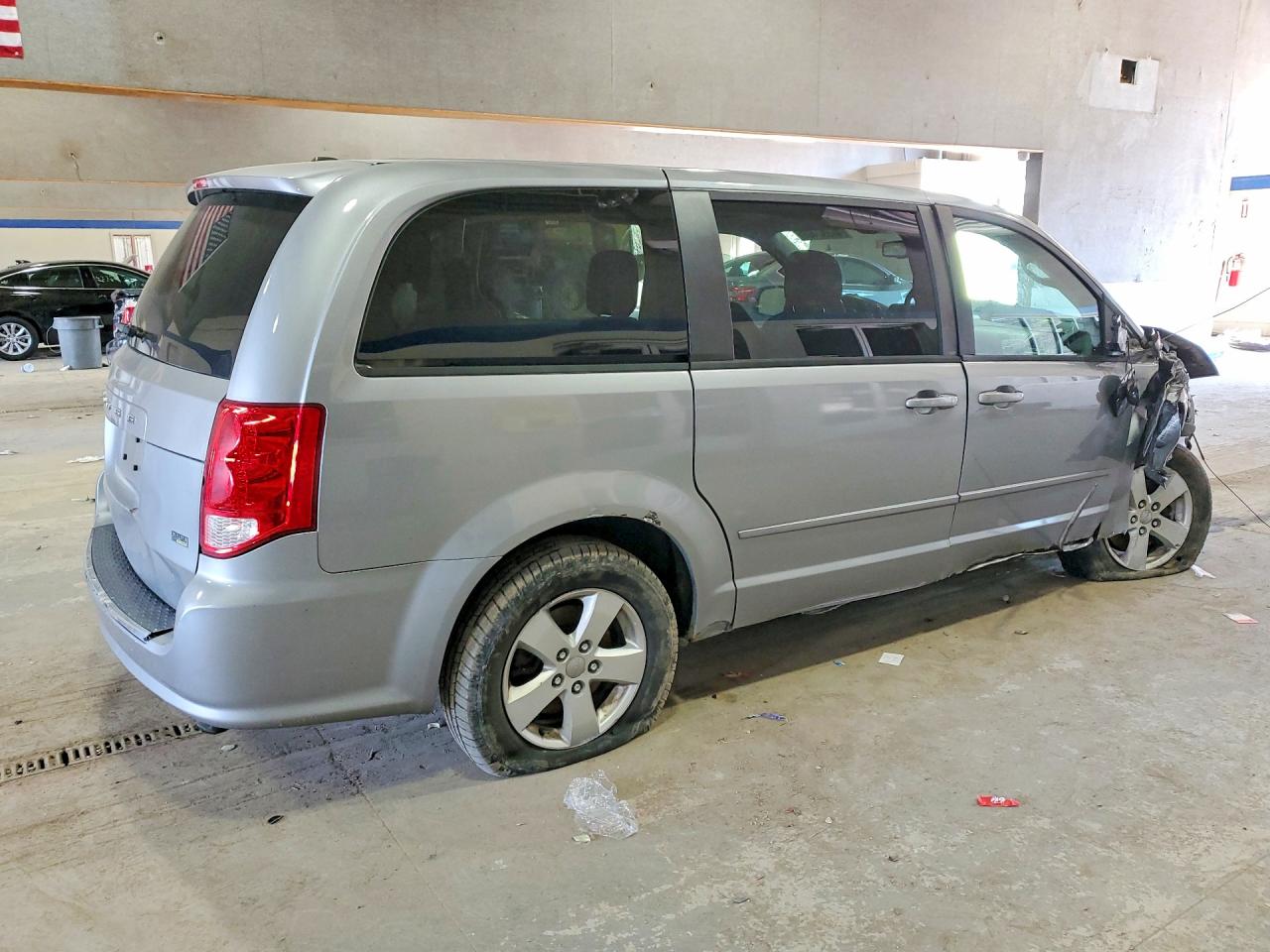 2013 DODGE GRAND CARAVAN SE photo 5