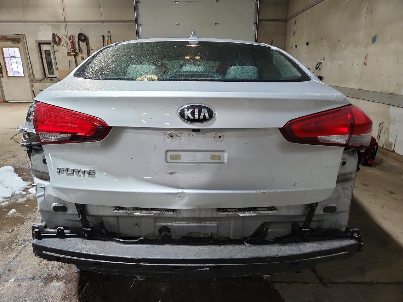 2017 KIA FORTE LX photo 11