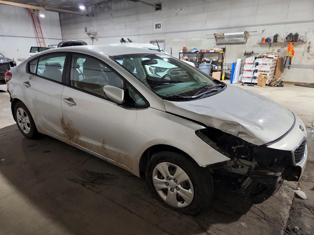 2017 KIA FORTE LX photo 7
