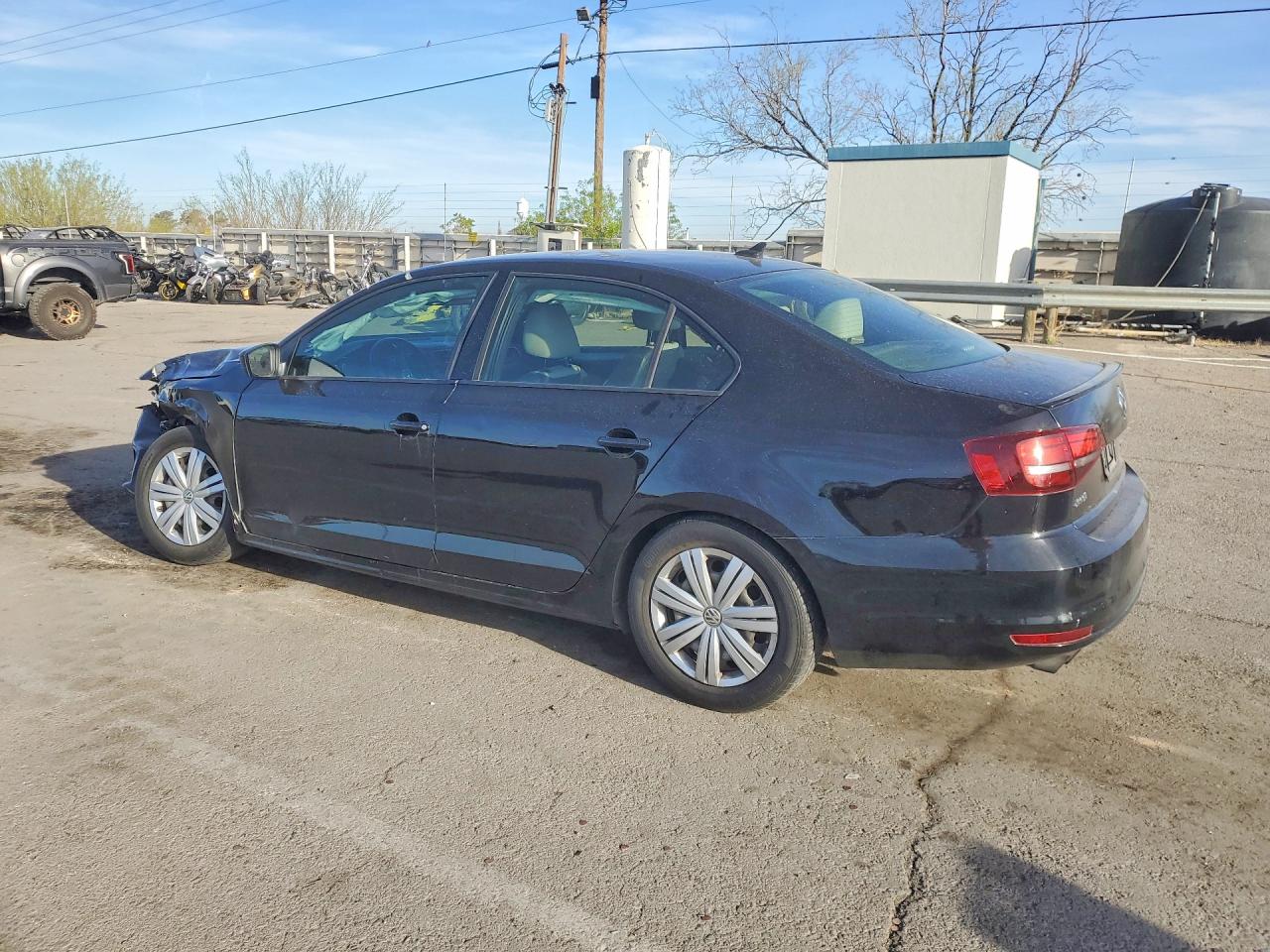 2016 VOLKSWAGEN JETTA SPORT photo 2