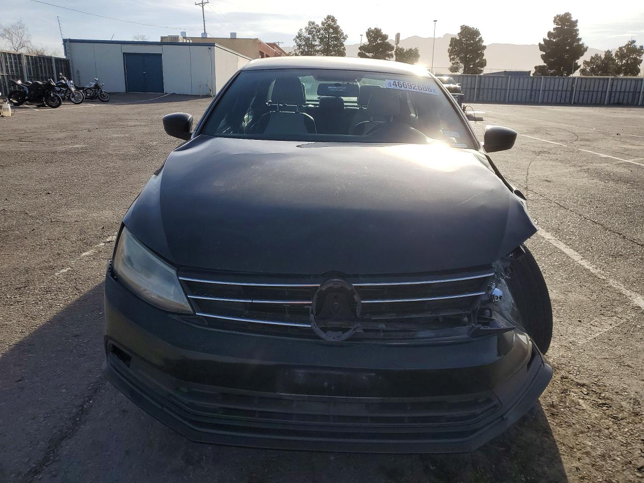 2016 VOLKSWAGEN JETTA SPORT photo 5