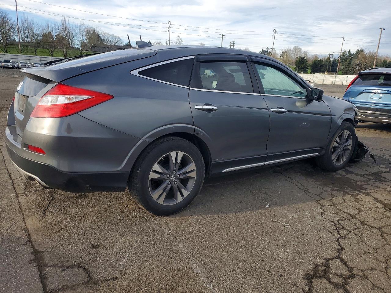 2014 HONDA CROSSTOUR EXL photo 3