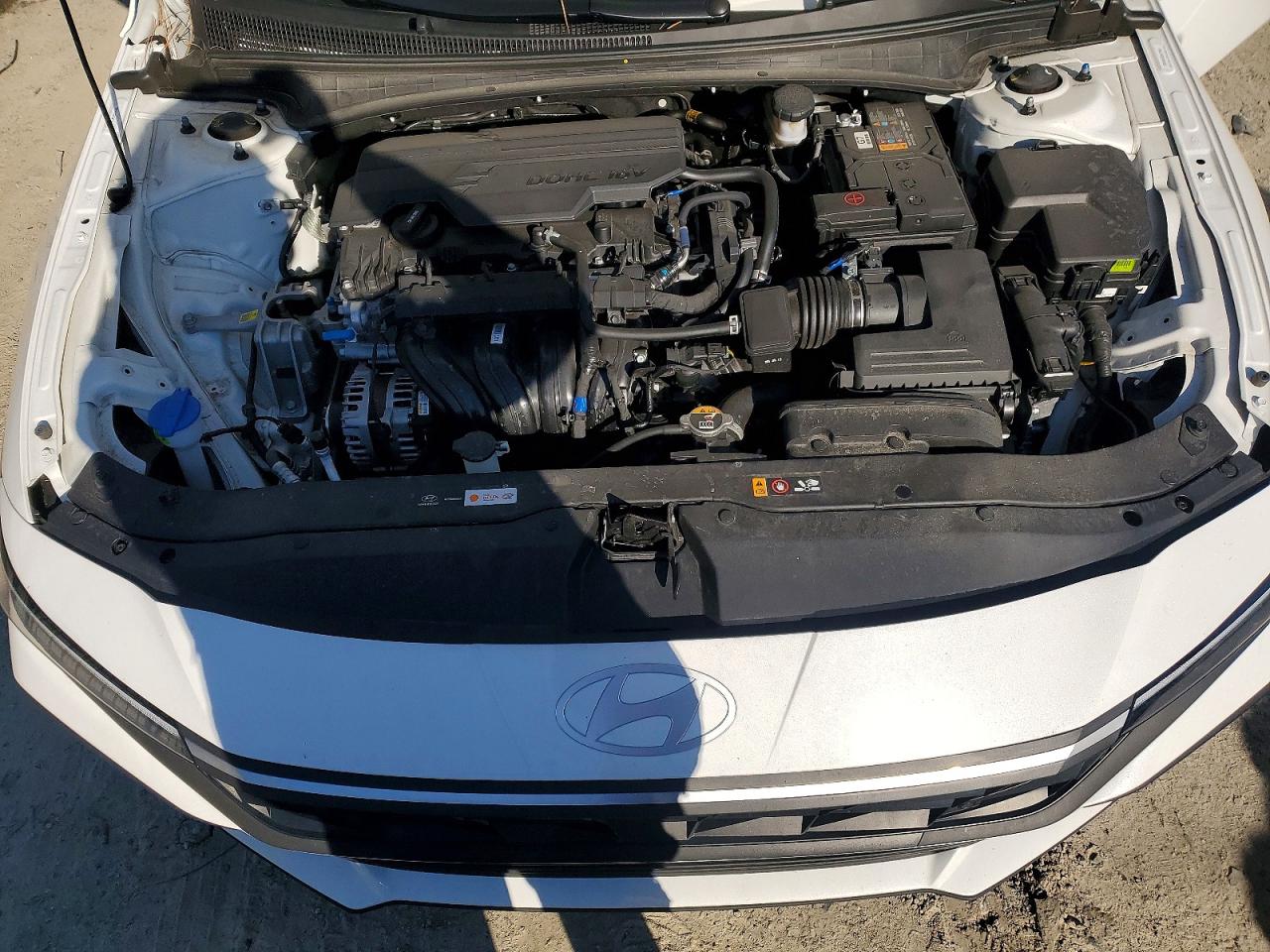 2025 HYUNDAI ELANTRA SE photo 31