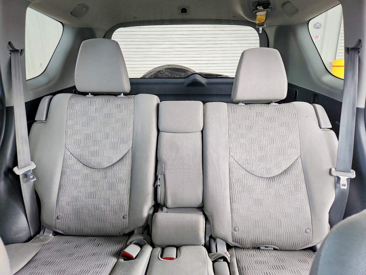 2011 TOYOTA RAV4 BASE photo 28