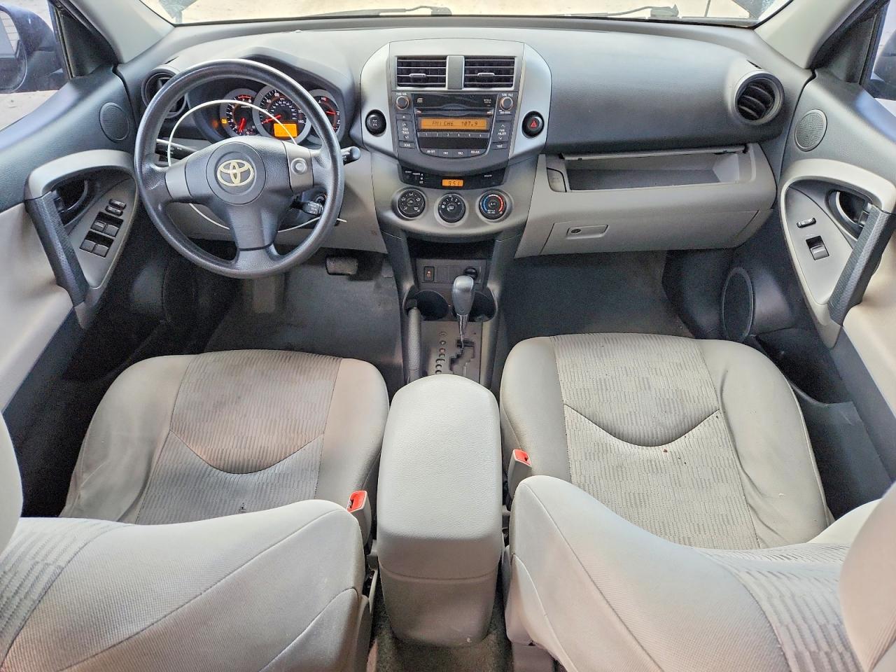 2011 TOYOTA RAV4 BASE photo 22