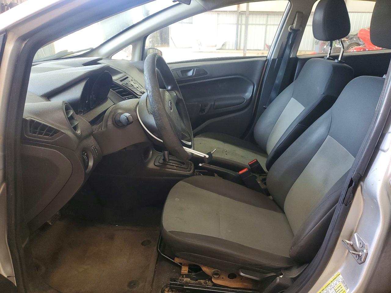 2016 FORD FIESTA S photo 7
