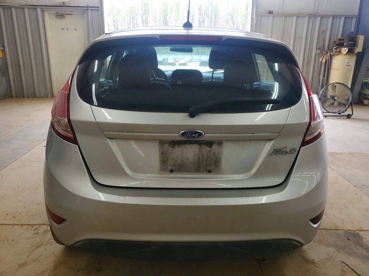 2016 FORD FIESTA S photo 6