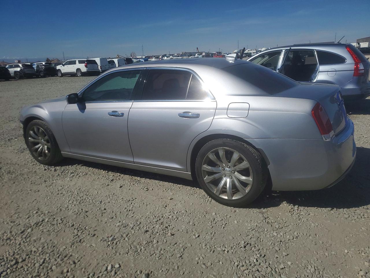 2018 CHRYSLER 300 LIMITED photo 3