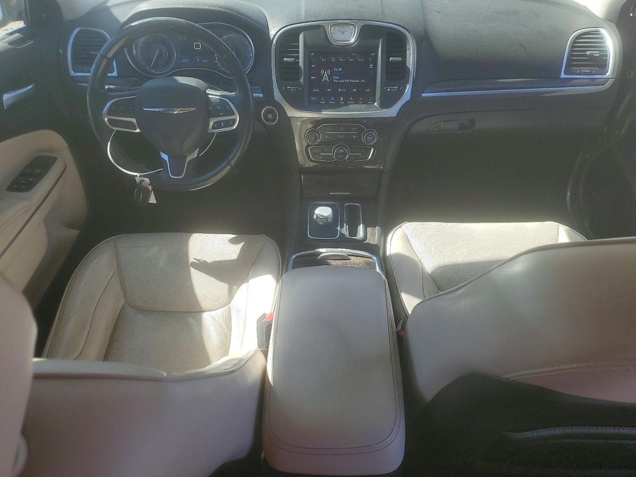 2018 CHRYSLER 300 LIMITED photo 15