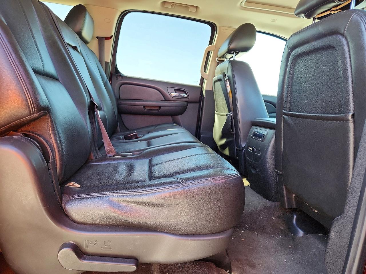 2013 CHEVROLET SUBURBAN K1500 LT photo 31