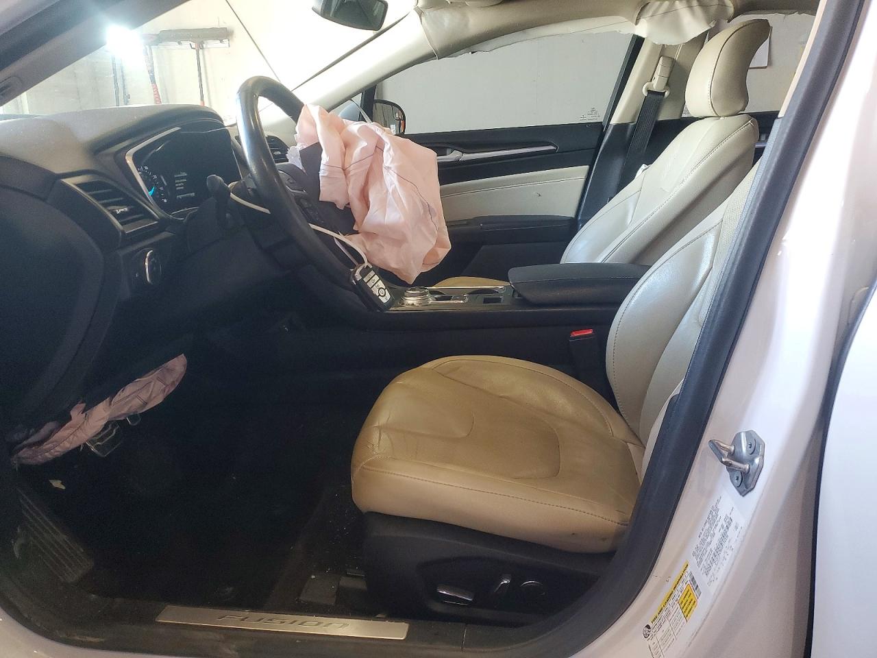 2017 FORD FUSION TITANIUM photo 19
