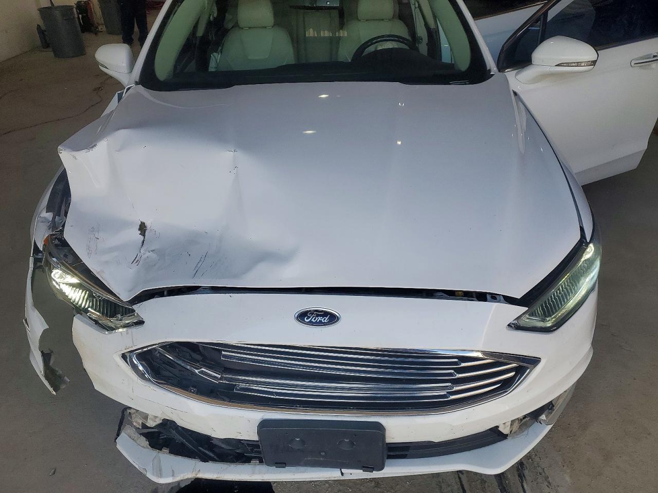 2017 FORD FUSION TITANIUM photo 31