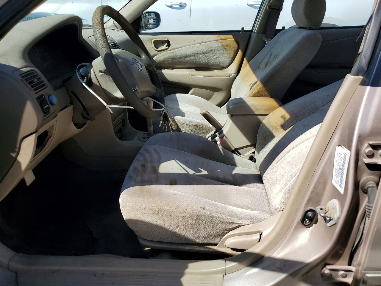 2001 TOYOTA COROLLA LE photo 7