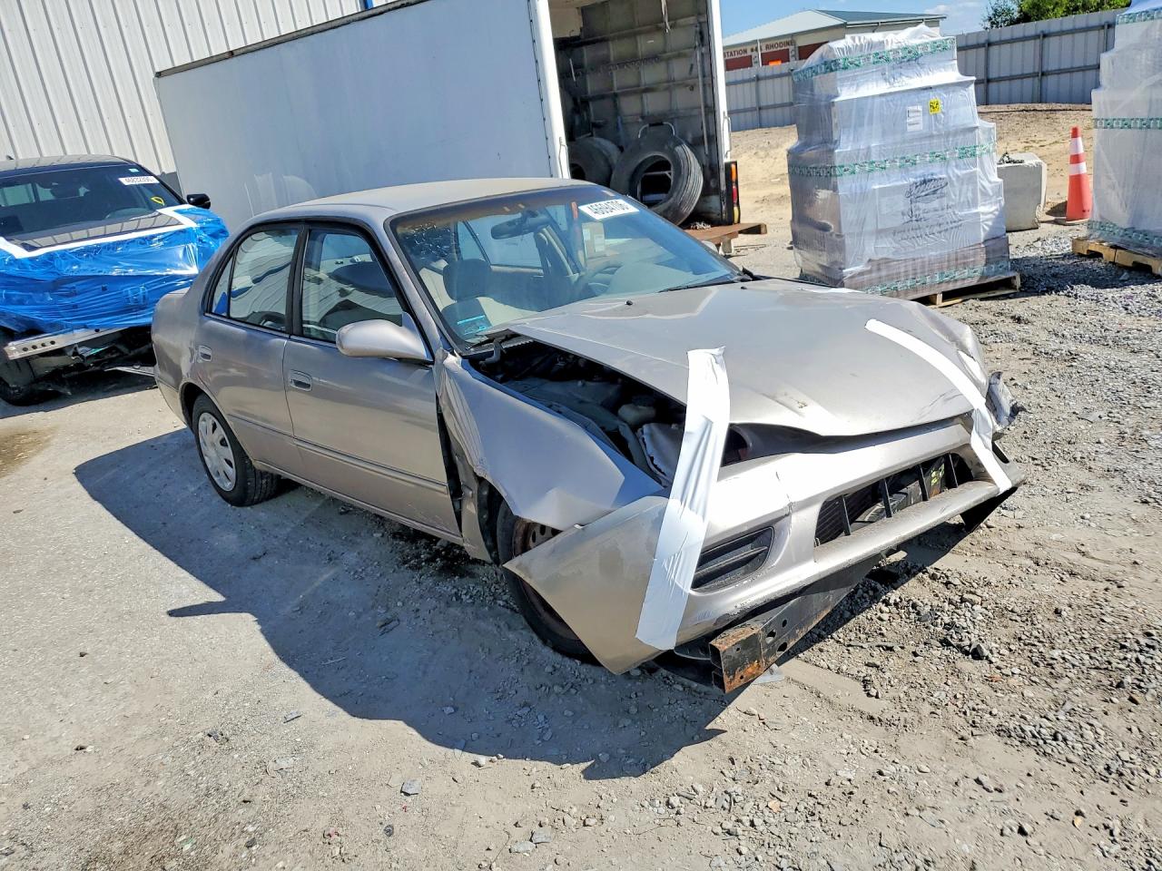 2001 TOYOTA COROLLA LE photo 4