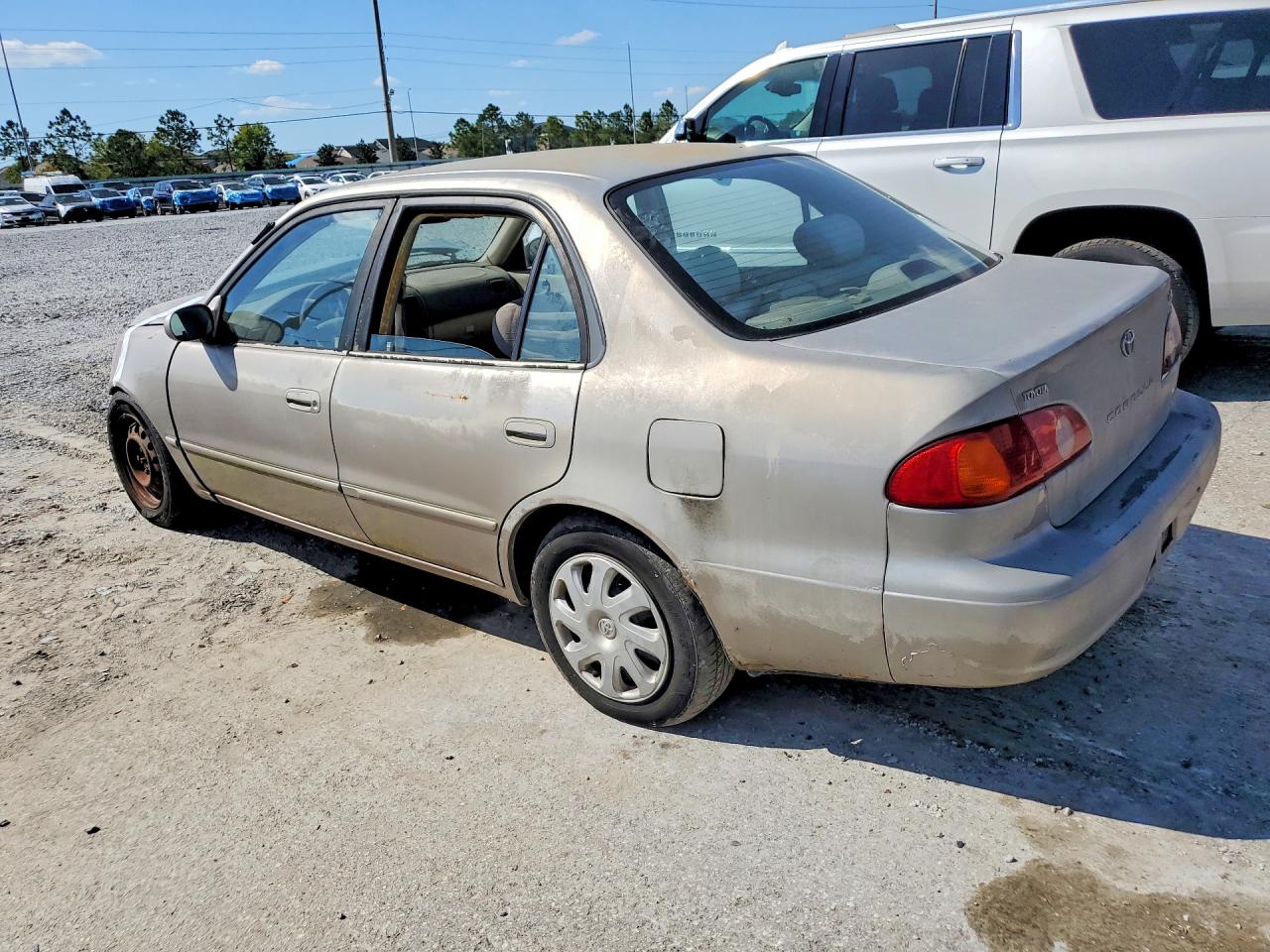 2001 TOYOTA COROLLA LE photo 2