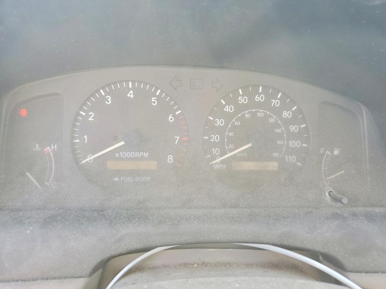 2001 TOYOTA COROLLA LE photo 9