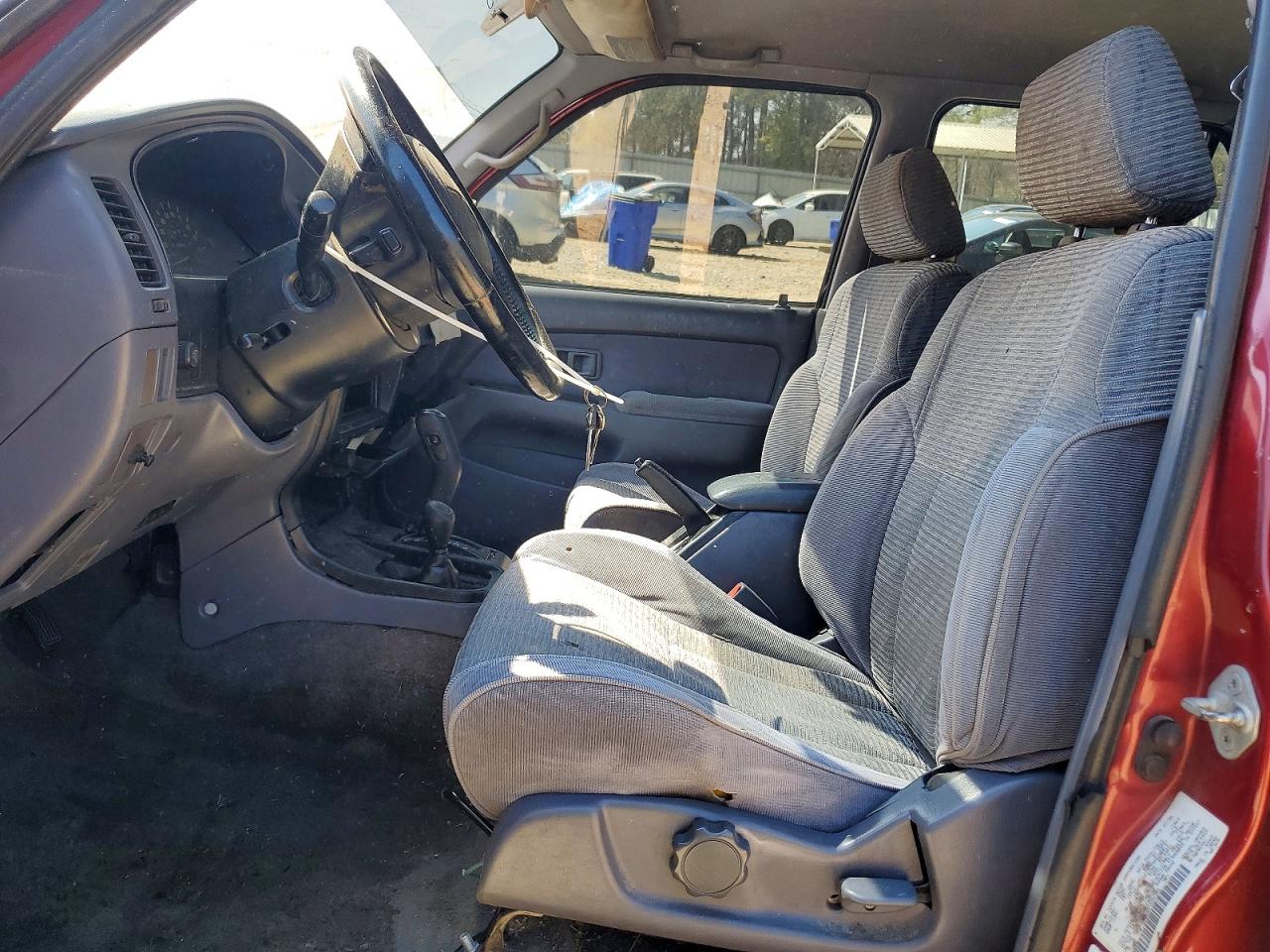 1996 TOYOTA 4RUNNER SR5 photo 13