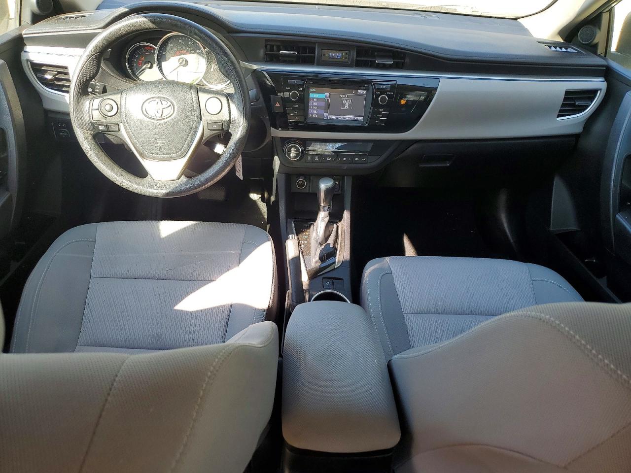 2014 TOYOTA COROLLA LE photo 22