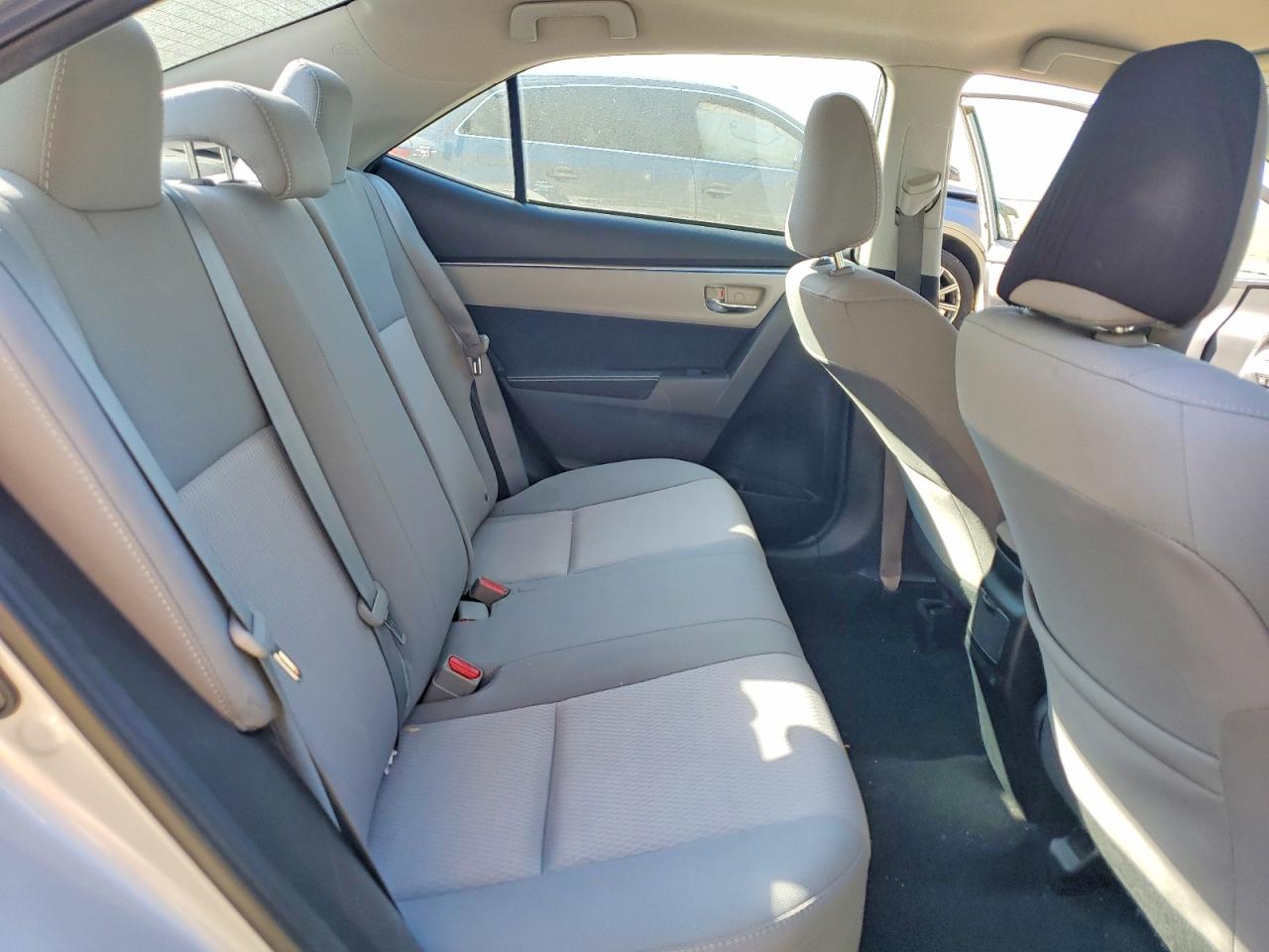 2014 TOYOTA COROLLA LE photo 28