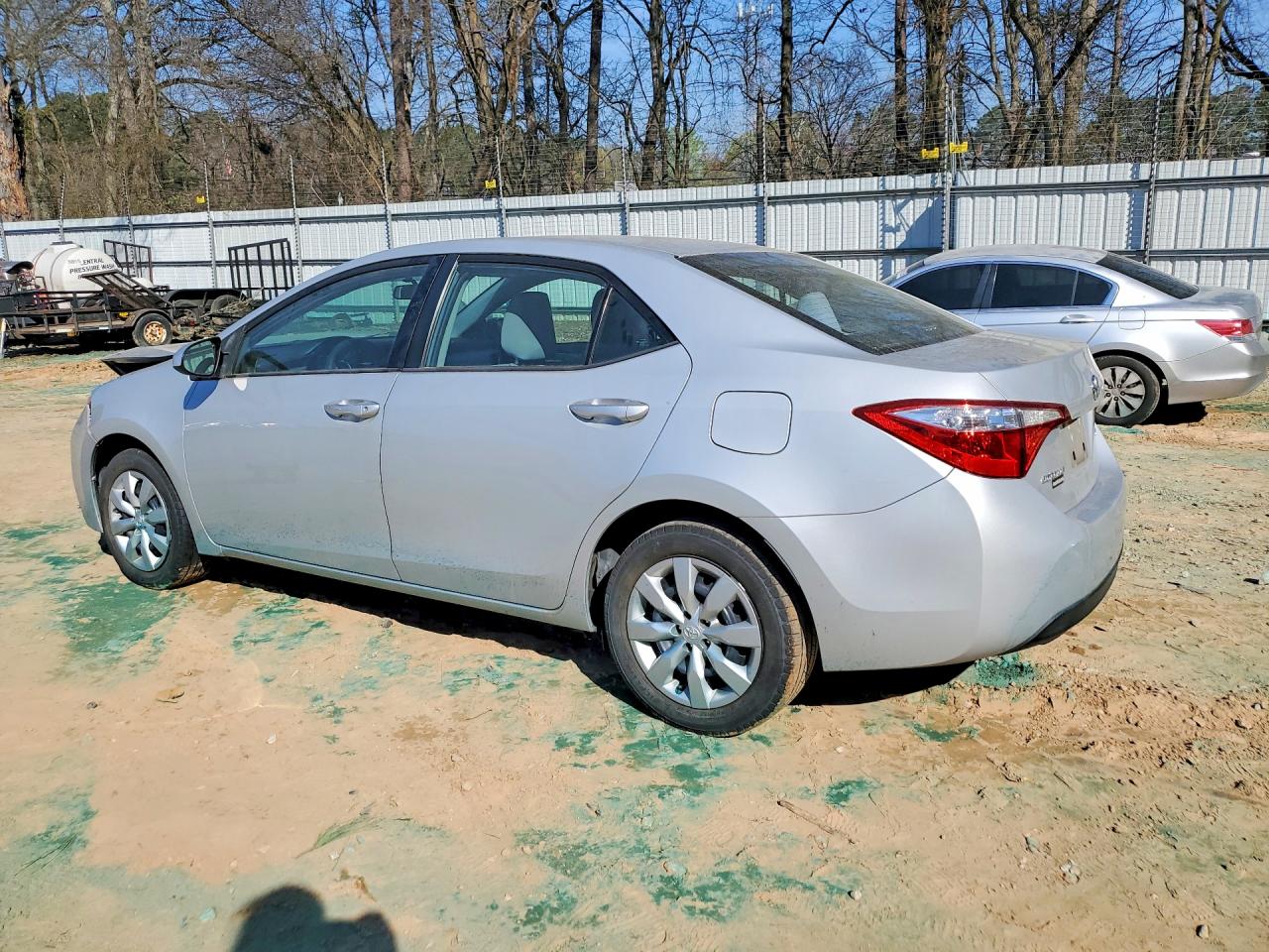 2014 TOYOTA COROLLA LE photo 4