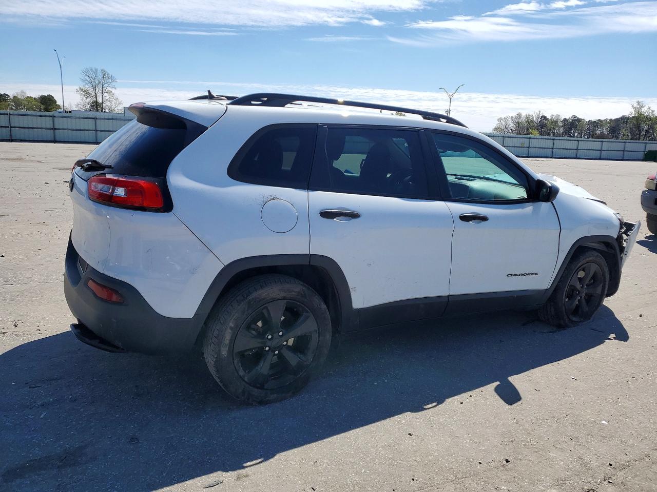 2016 JEEP CHEROKEE SPORT photo 5