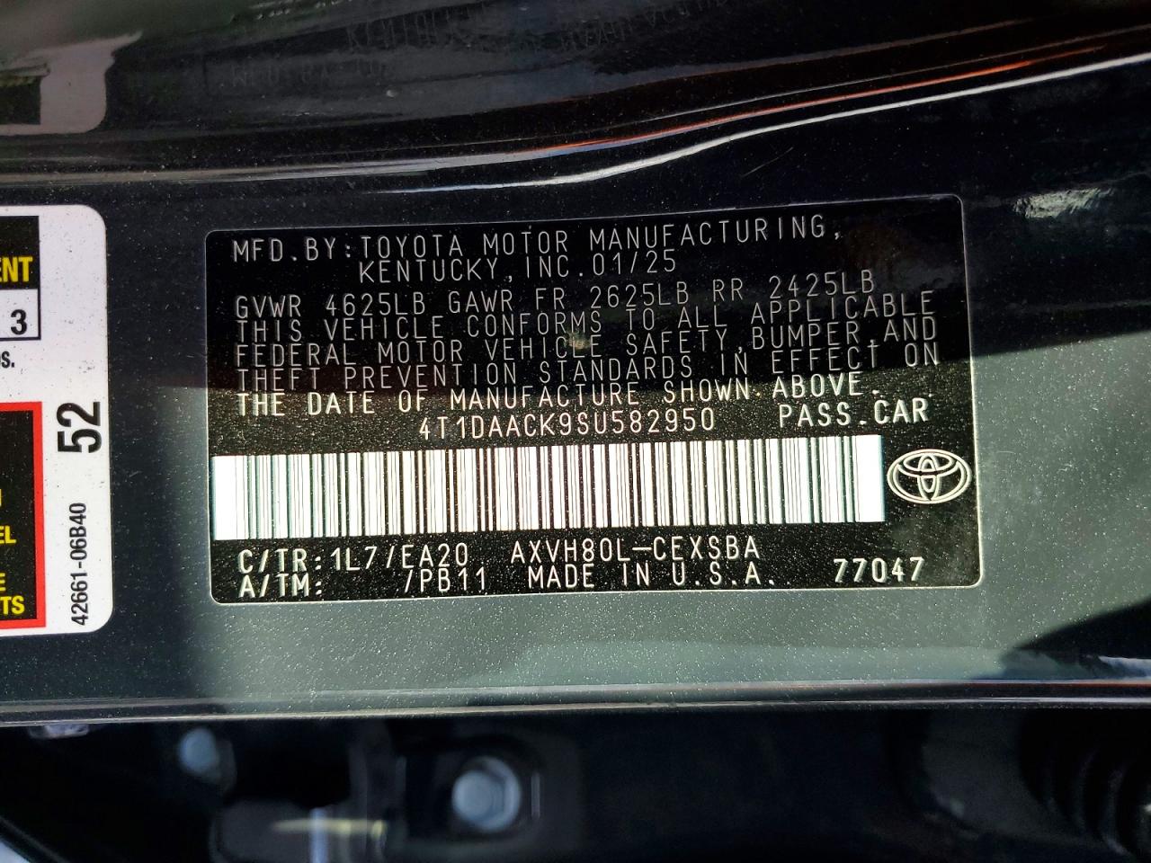 2025 TOYOTA CAMRY SE photo 25