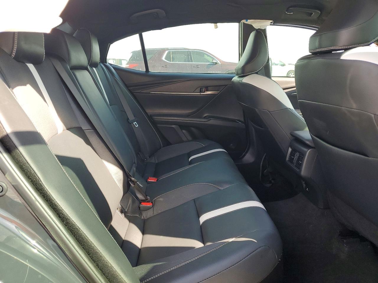 2025 TOYOTA CAMRY SE photo 19
