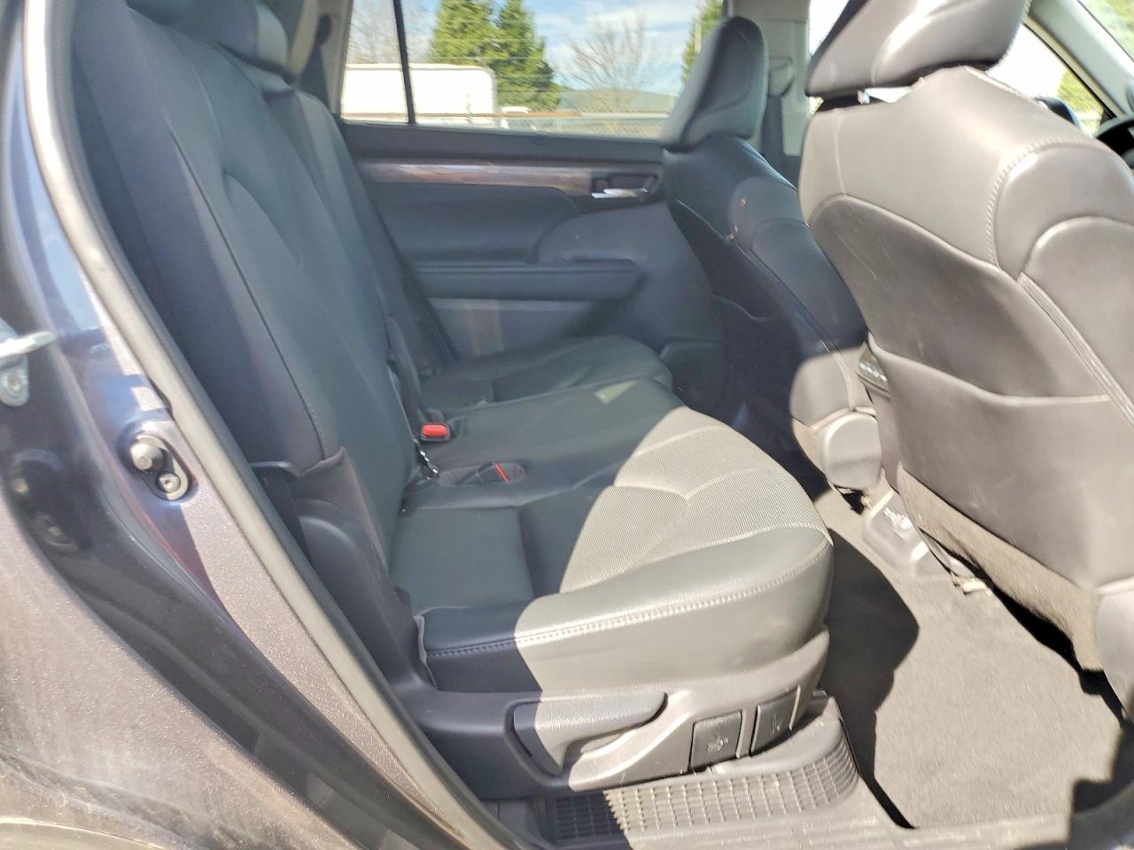 2021 TOYOTA HIGHLANDER HYBRID LIMITED photo 11