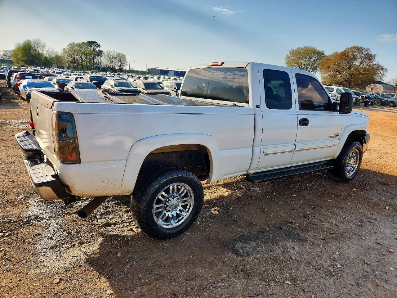 2004 CHEVROLET SILVERADO C2500 HEAVY DUTY photo 5
